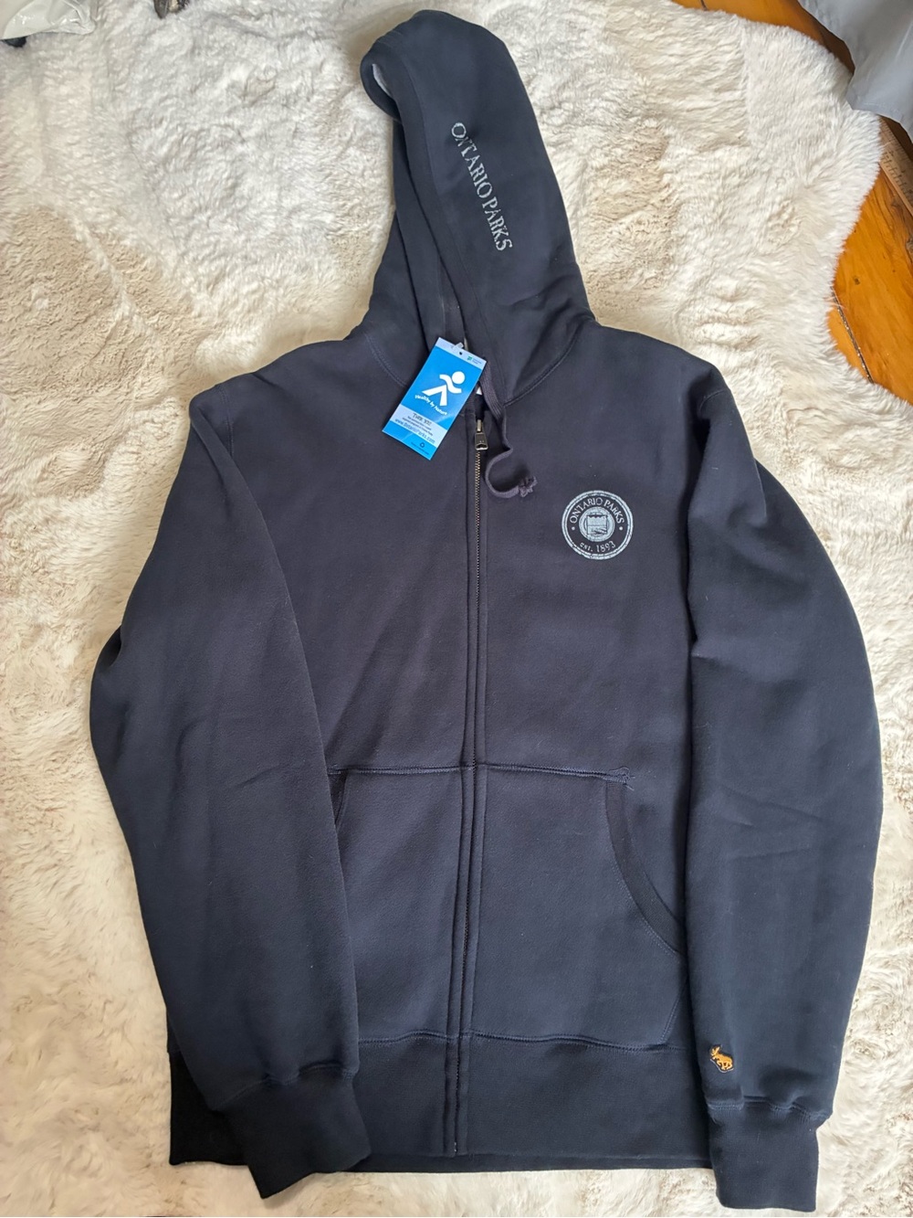 NWT Ontario Parks Heritage Navy Zip-Up Hoodie with Logo and Moose Patch
